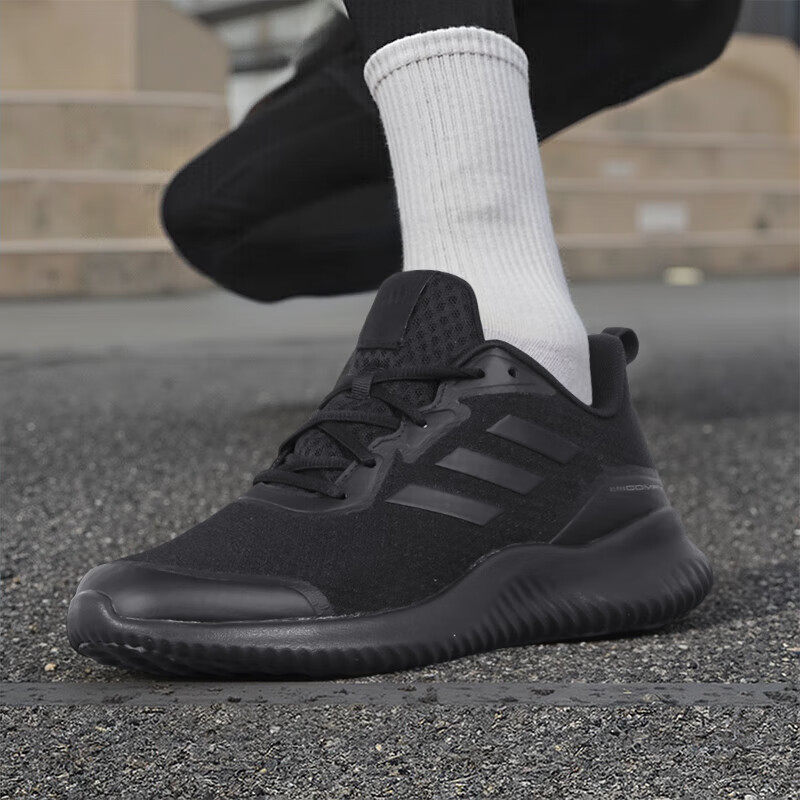 阿迪达斯adidas跑步鞋网面运动鞋通勤鞋子休闲鞋黑色透气 ID0351