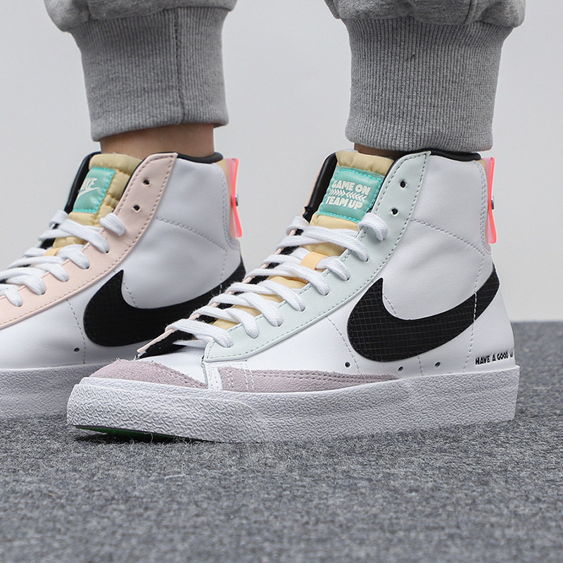 Nike耐克女鞋冬季新款高帮运动休闲鞋经典耐磨板鞋DO2331-101