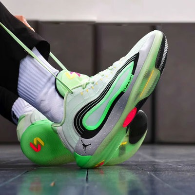 耐克NIKE男鞋AJ Luka 4 PF东契奇4代实战篮球鞋运动鞋HF0824-300