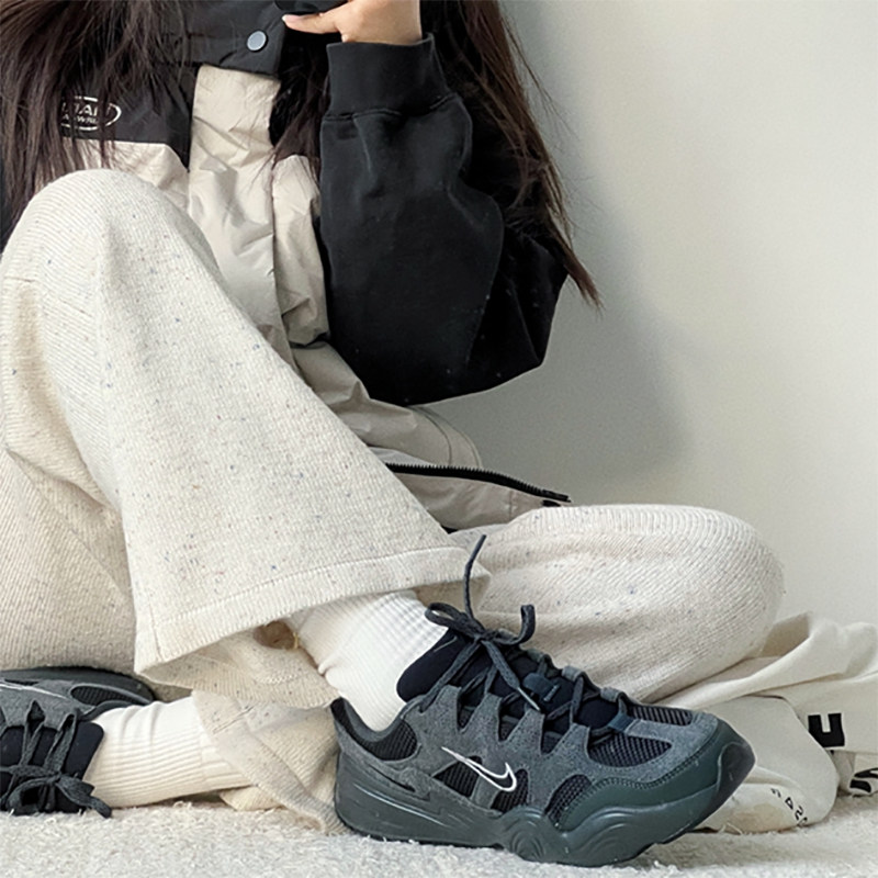 耐克缓震女子系带休闲运动鞋