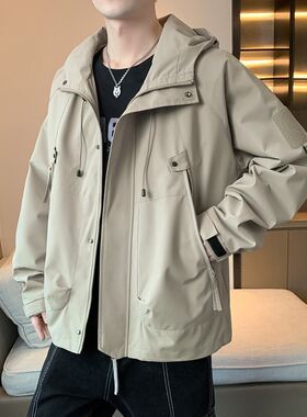 男士夹克休闲冲锋衣连帽工装外套