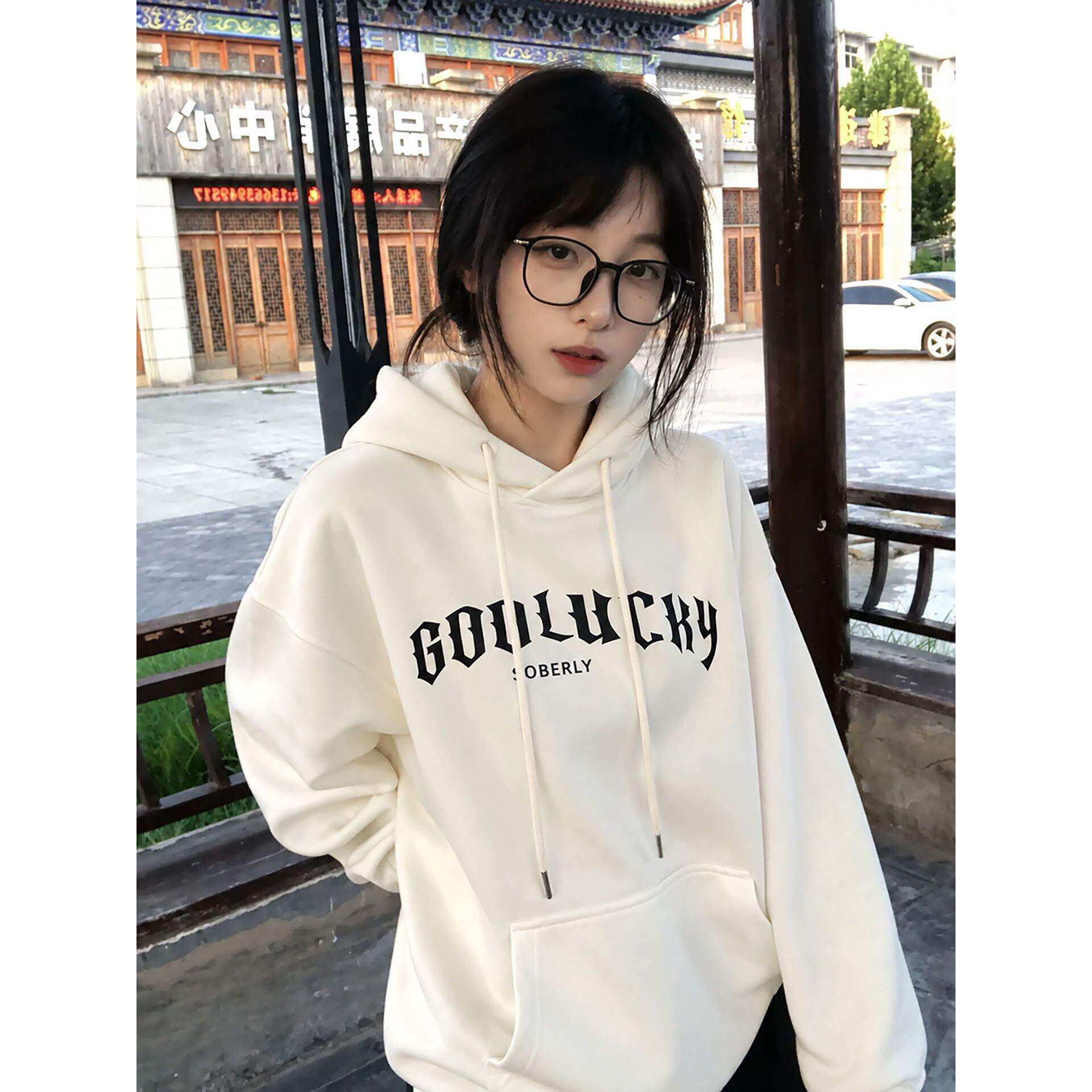 美式白色大码连帽卫衣女士秋季2026新款韩系慵懒宽松长袖休闲上衣