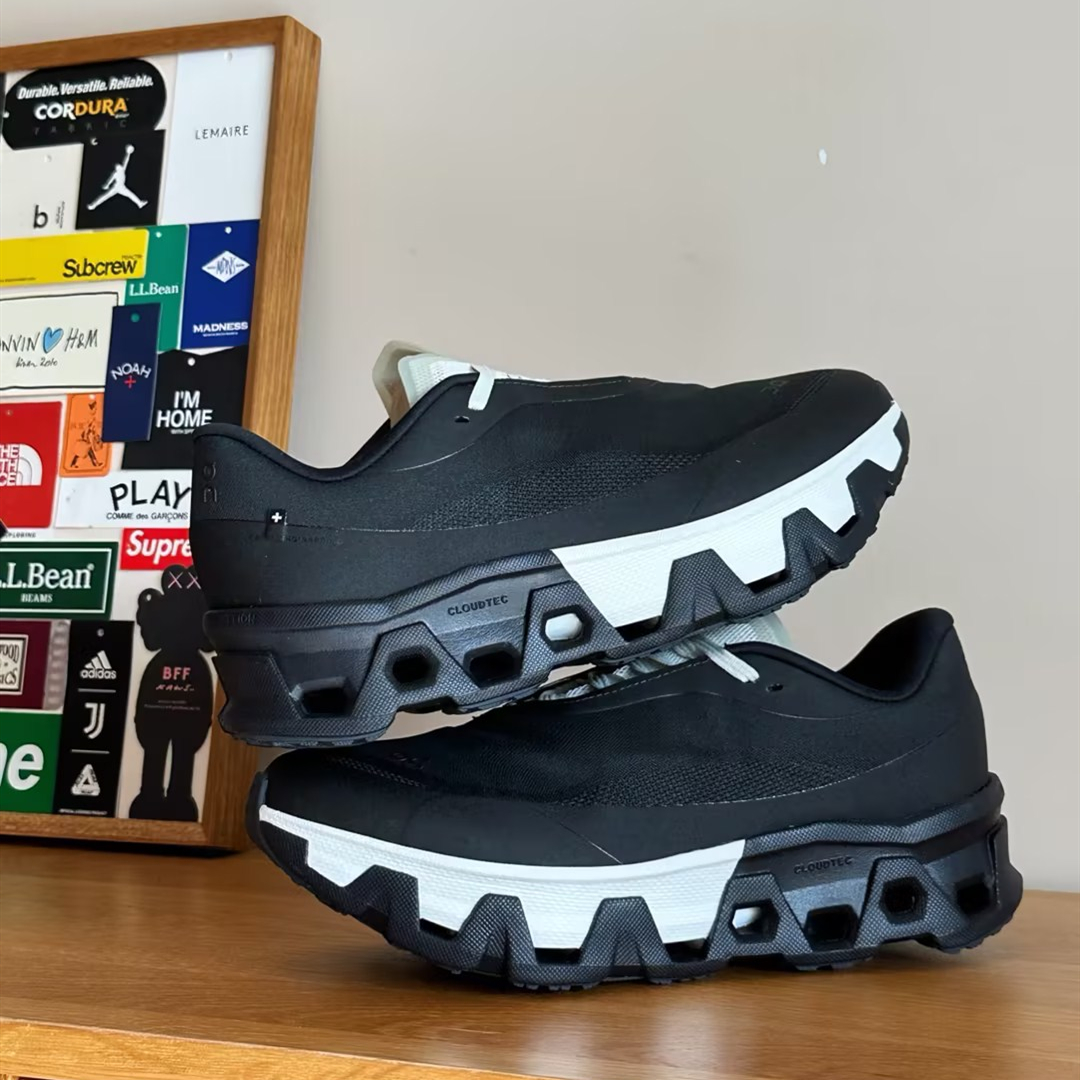 On昂跑联名款男子低帮跑步鞋