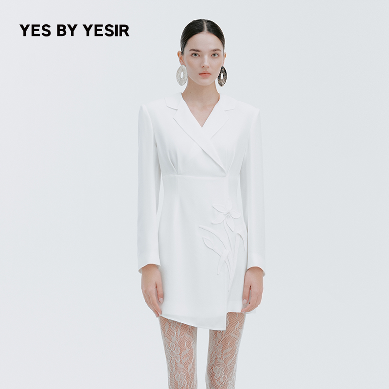 YES BY YESIR叶谦原创设计师2026春新款醋纤一朵玉兰西服连衣裙