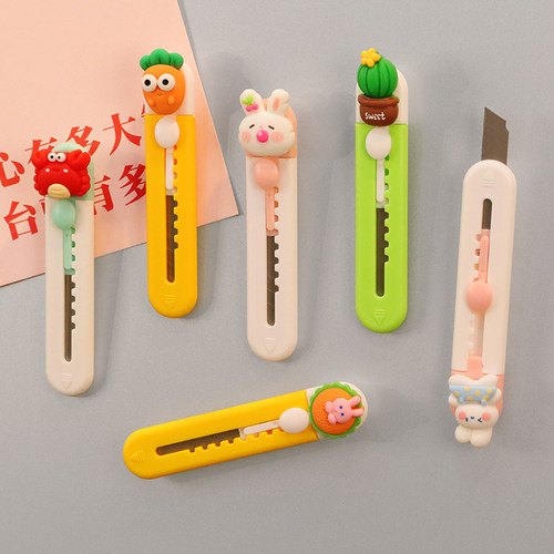 冰箱贴创意树脂鸭子美工刀