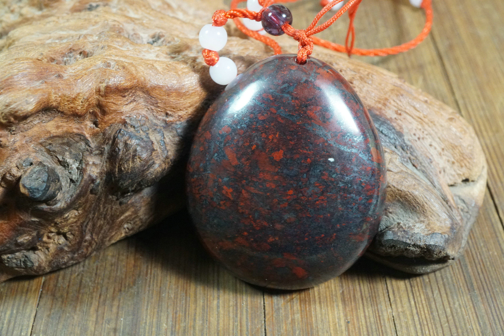 5766号 新疆哈密红伊丁陨石吊坠