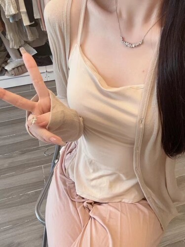 超佰搭禅意风薄款防晒开衫女斜边开叉带胸垫吊带背心显瘦套装