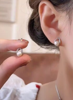 水滴珍珠耳环小众设计气质百搭