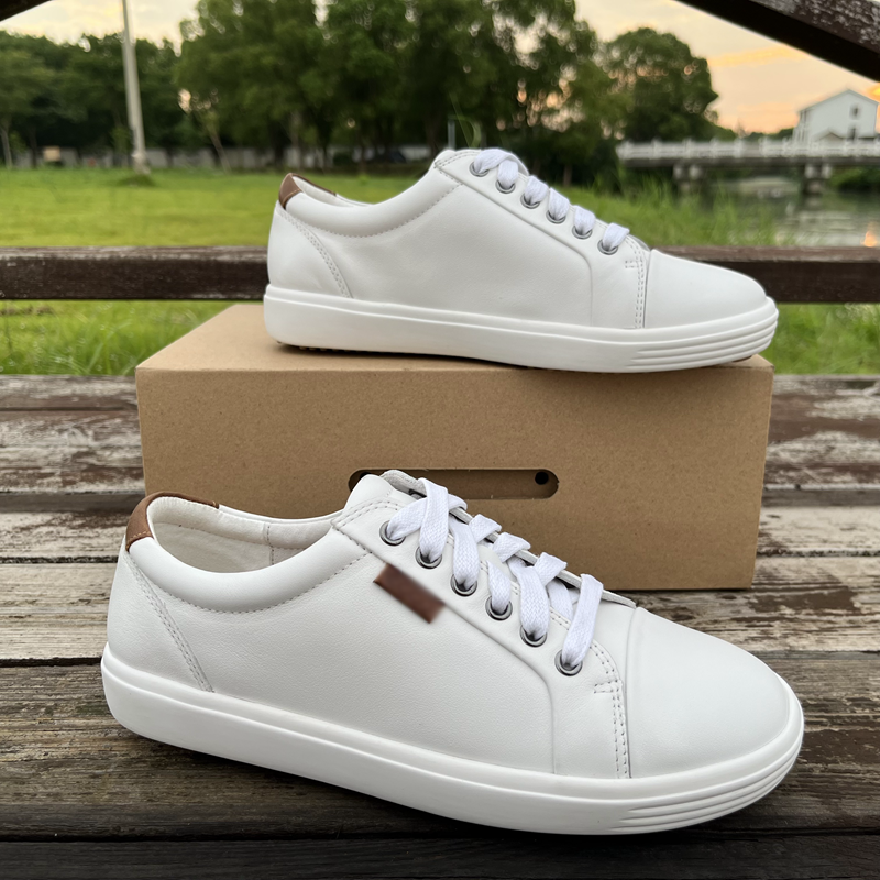 外贸撤柜清仓女鞋头层牛皮新款平底舒适休闲板鞋柔酷百搭上班鞋潮