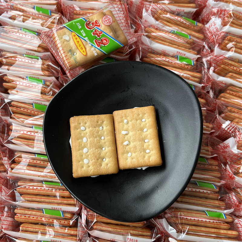 应得嘉利3+2香蕉夹心饼干果酱饼干休闲怀旧零食小包装早餐饼干