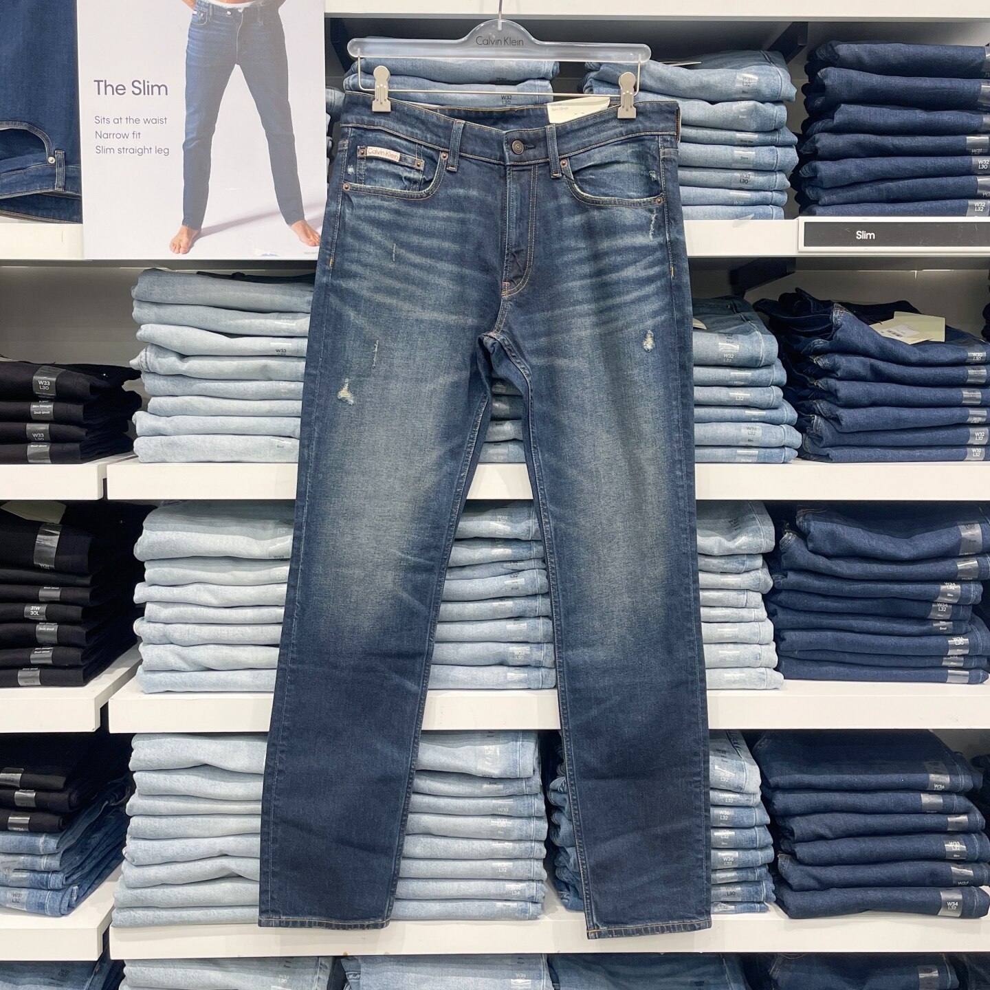 26春季新款CK/Calvin Klein 男士破洞水洗蓝色合体直筒牛仔裤SLIM