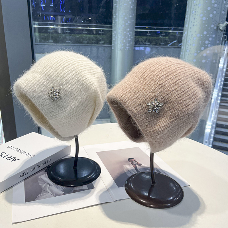 小众设计后开叉兔毛毛线帽子女冬天保暖白色针织帽雪花水钻套头帽