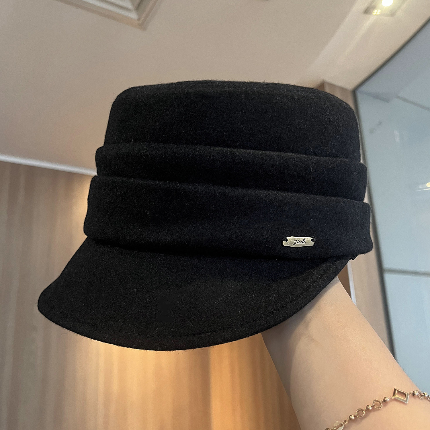 老钱风毛呢女显脸小鸭舌帽