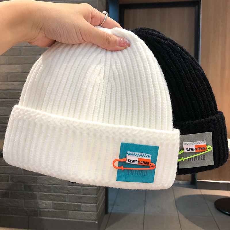 秋冬季保暖毛线帽子女时尚别针新款针织瓜皮帽韩版潮流白色冷帽男