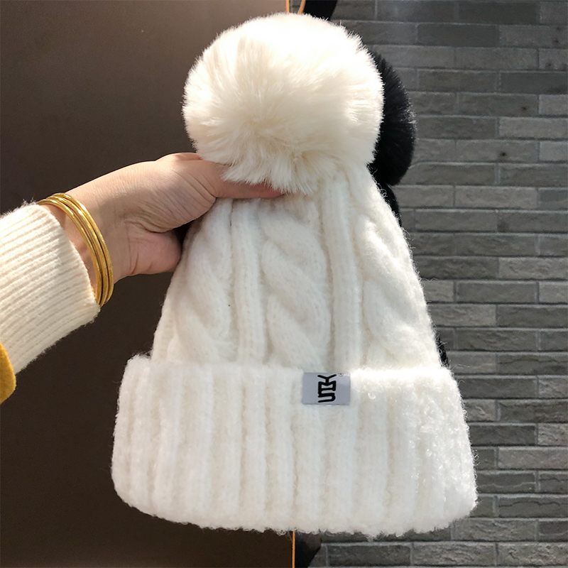 白色帽子女冬韩版圣诞毛球麻花毛线帽冬季加绒保暖护耳针织帽女潮