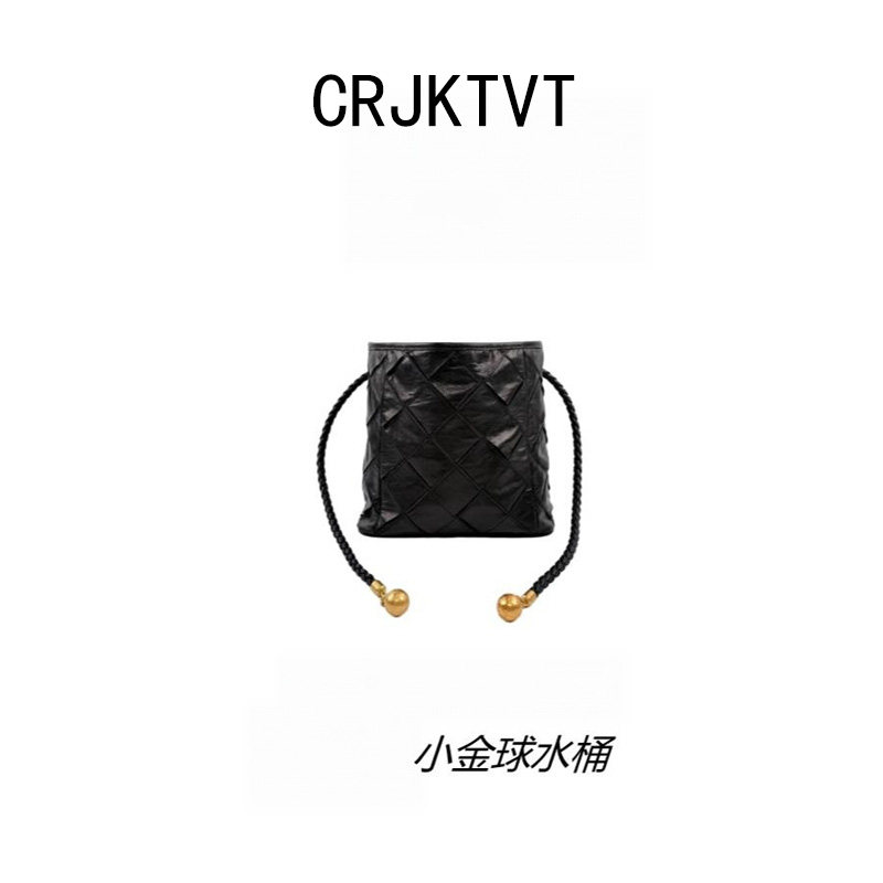 CRJKTVT牛皮编织小金球水桶包