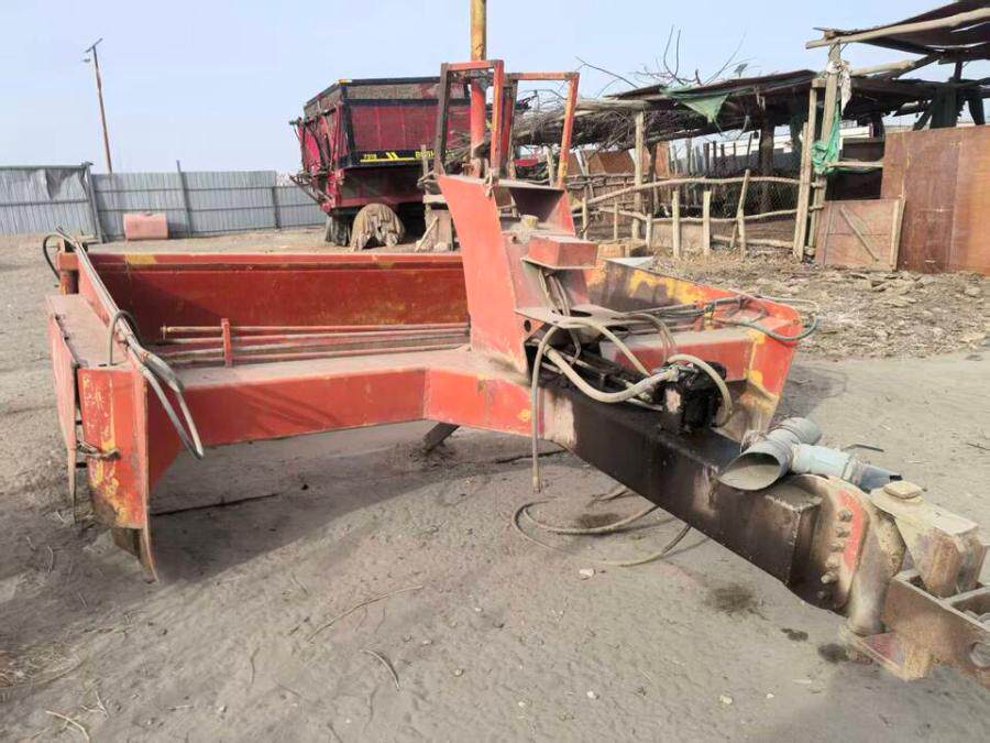 5月13日阿克苏地区一台平地机网络拍卖公告