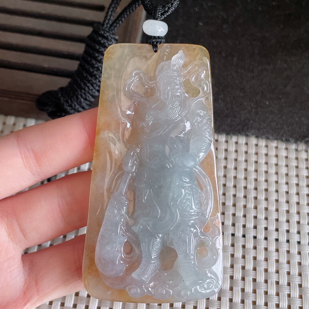 天然缅甸高端翡翠a货冰种飘黄翡关公吊坠xcbr