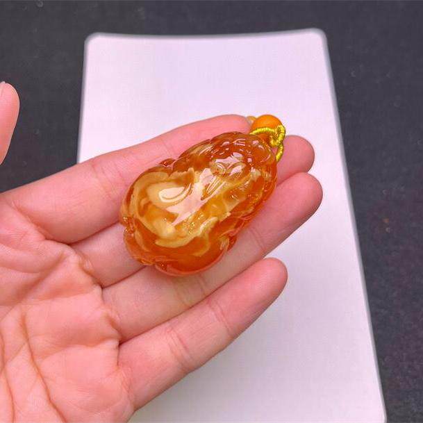 天然欧洲原矿蜜糖色蜜蜡貔貅女款项链吊坠16.5克无优化无烤色