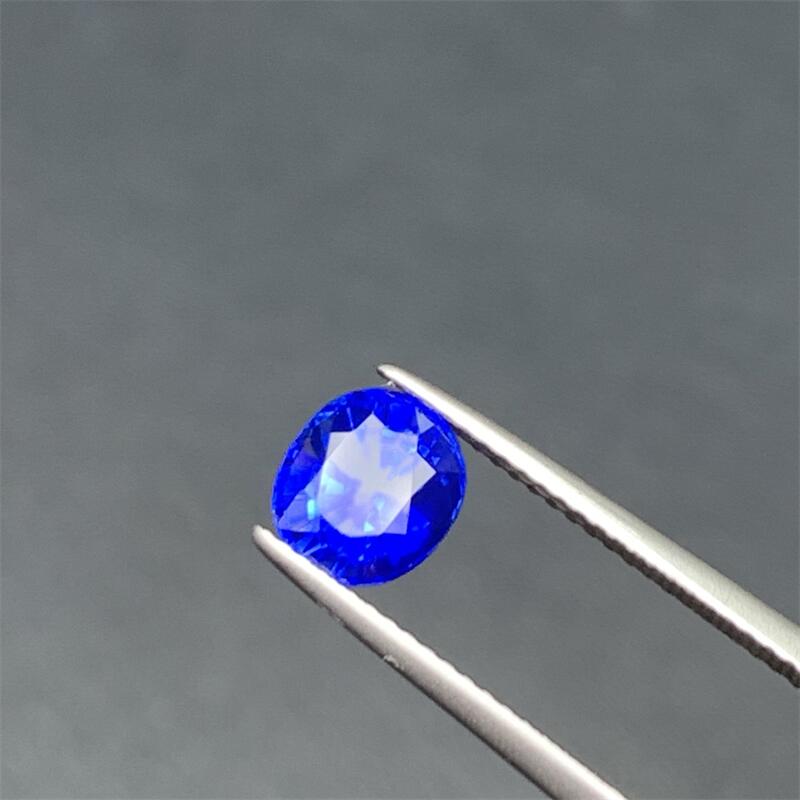 天然蓝宝石镶嵌裸石满火彩耳钉耳坠项链18k金2.17ct吉尔德证书悠