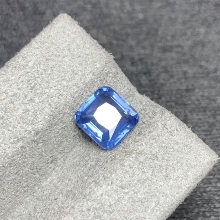天然方枕形尖晶石奶蓝色裸石火彩好2.05ct吉尔德证书耳钉耳坠悠