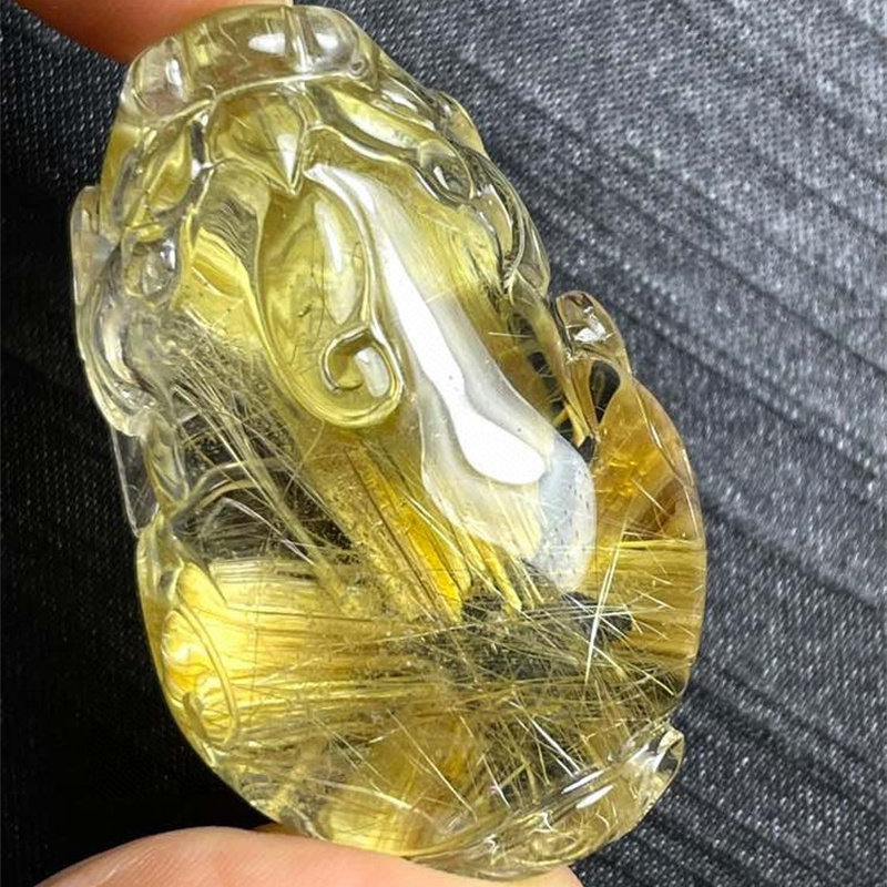 天然水晶巴西顺发晶钛晶花精雕刻貔貅吊坠项链28克原矿猫眼板钛速