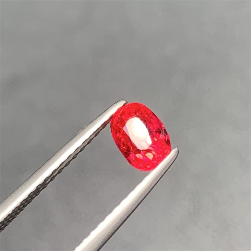 天然纳米亚尖晶石正红Vibrant火彩好0.72ct吉尔德证书镶嵌戒指悠
