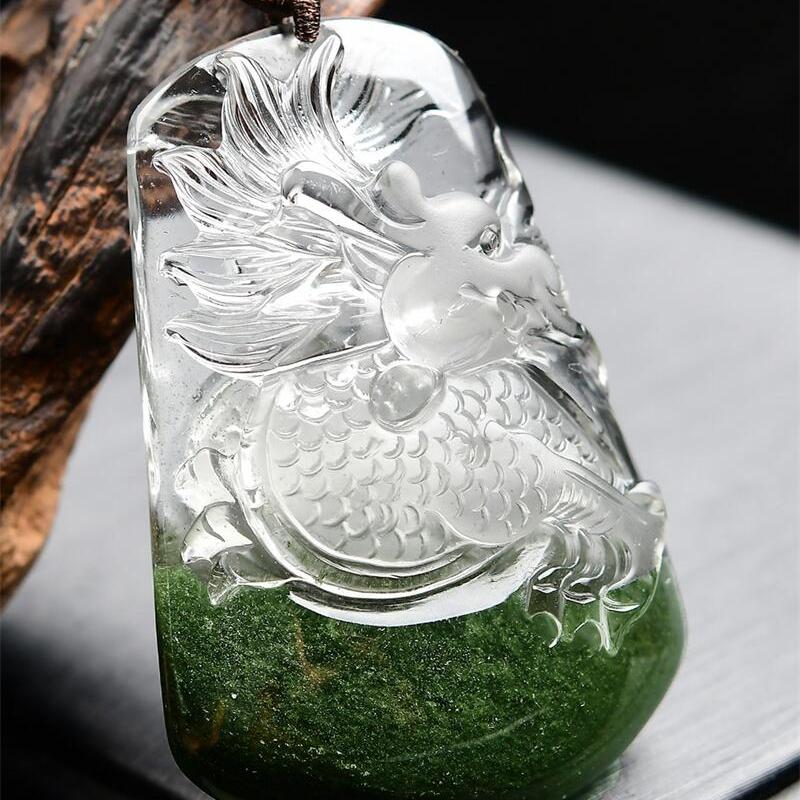大号天然巴西水晶绿幽灵俏色龙牌吊坠毛衣链两用款全净体51.2g即