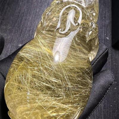 天然水晶金发晶巴西板钛晶猫眼貔貅摆件437.5克原矿顺发邮