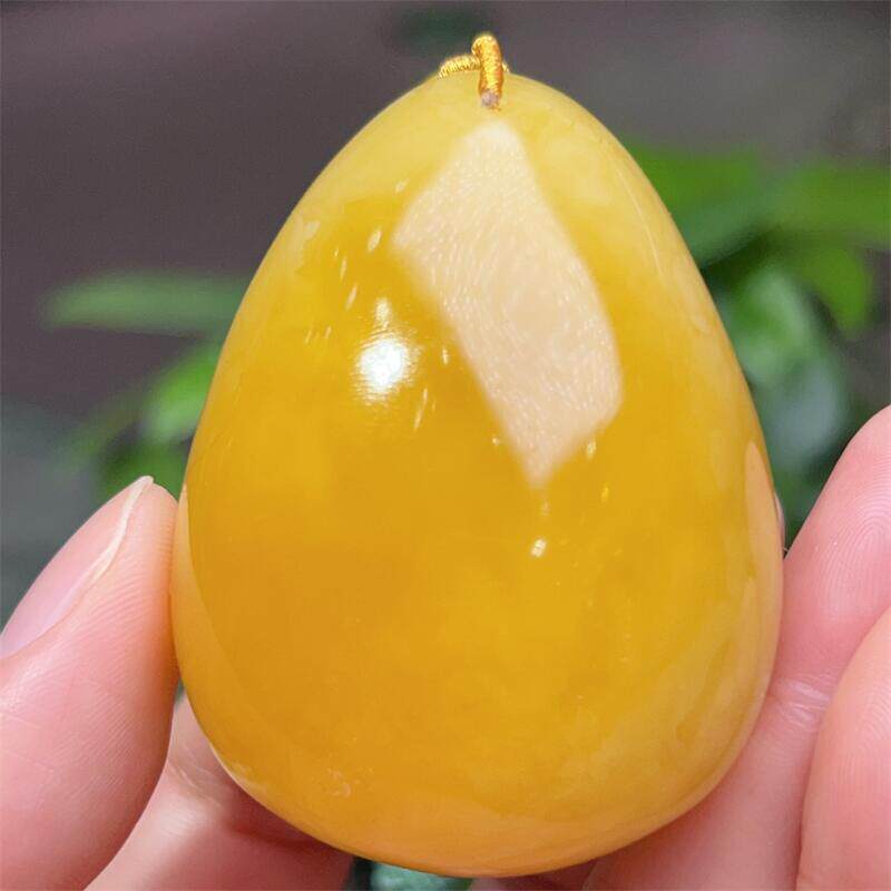 天然俄料原矿鸡油黄蜜蜡大水滴吊坠女款项链43.8克无优化无烤色