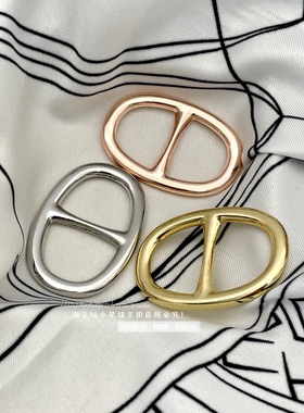 高级简约字母猪鼻子打结扣衣角打结扣衬衫短袖下摆固定收腰丝巾扣