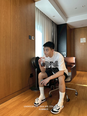 uniike油腻客休闲短袖