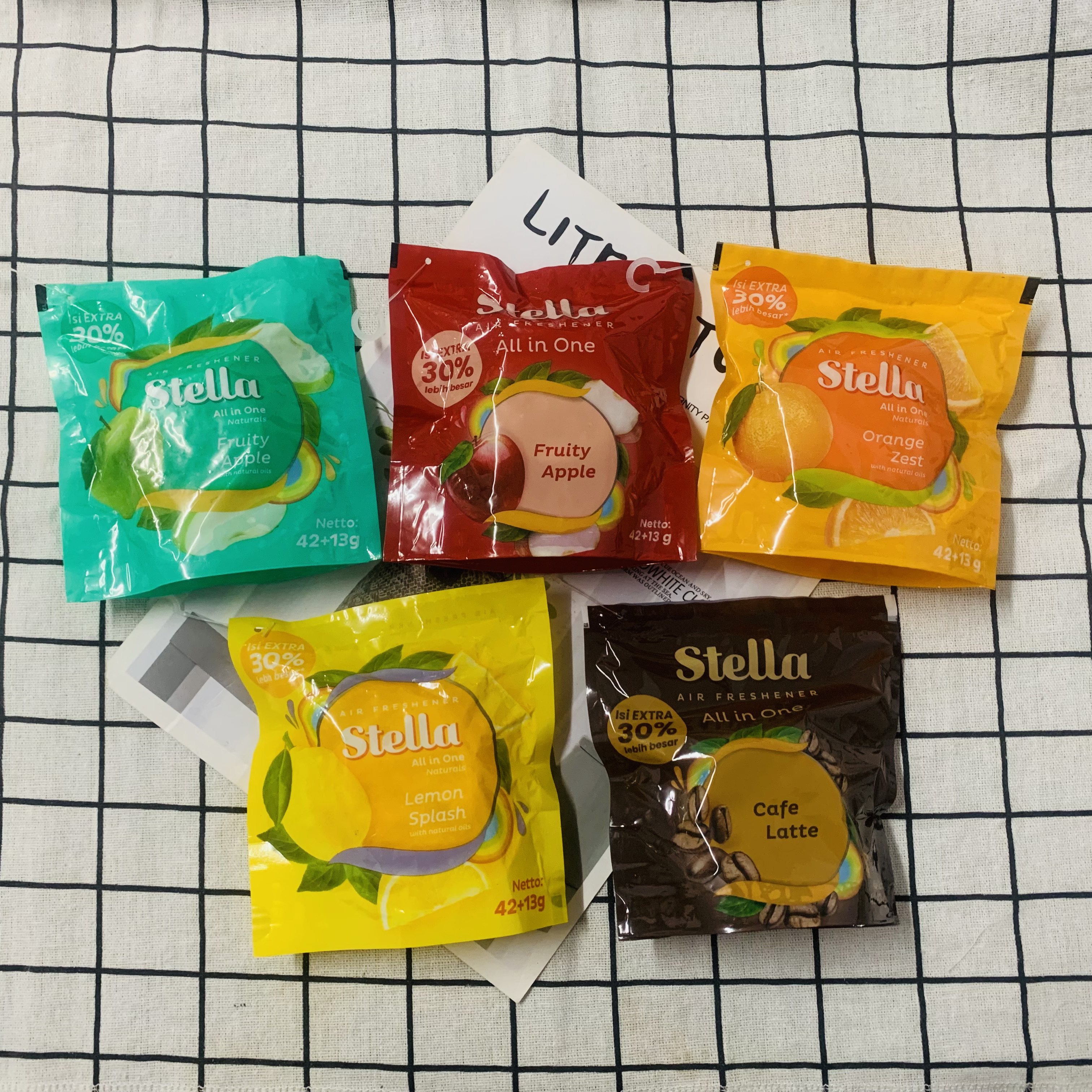 印尼STELLA空气清新汽车香膏室内衣物除异味挂式香橙苹果咖啡柠檬