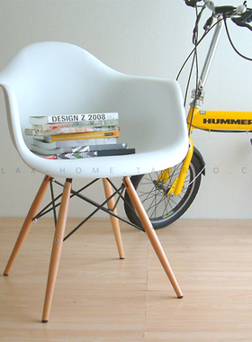 EamesChair现代简约北欧设计师电脑办公会议伊姆斯扶手宿舍餐椅子