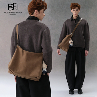 是自由啊 复古通勤牛皮大容量托特包小众高级感单肩斜挎流浪包潮