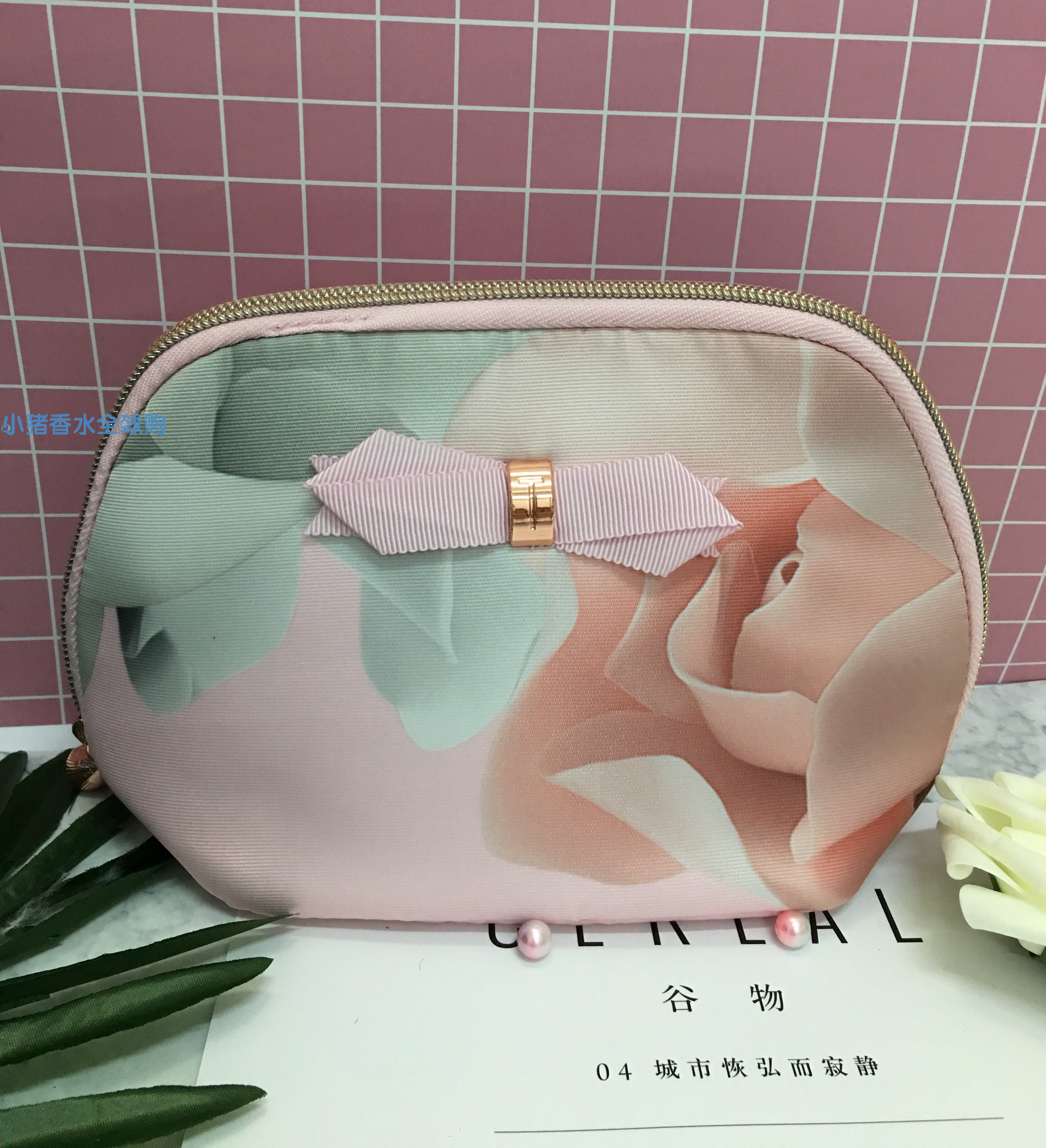 英国TED BAKER 女士蝴蝶结精美化妆包收纳包小清新 彩妆/香水/美妆工具 刷包 原图主图