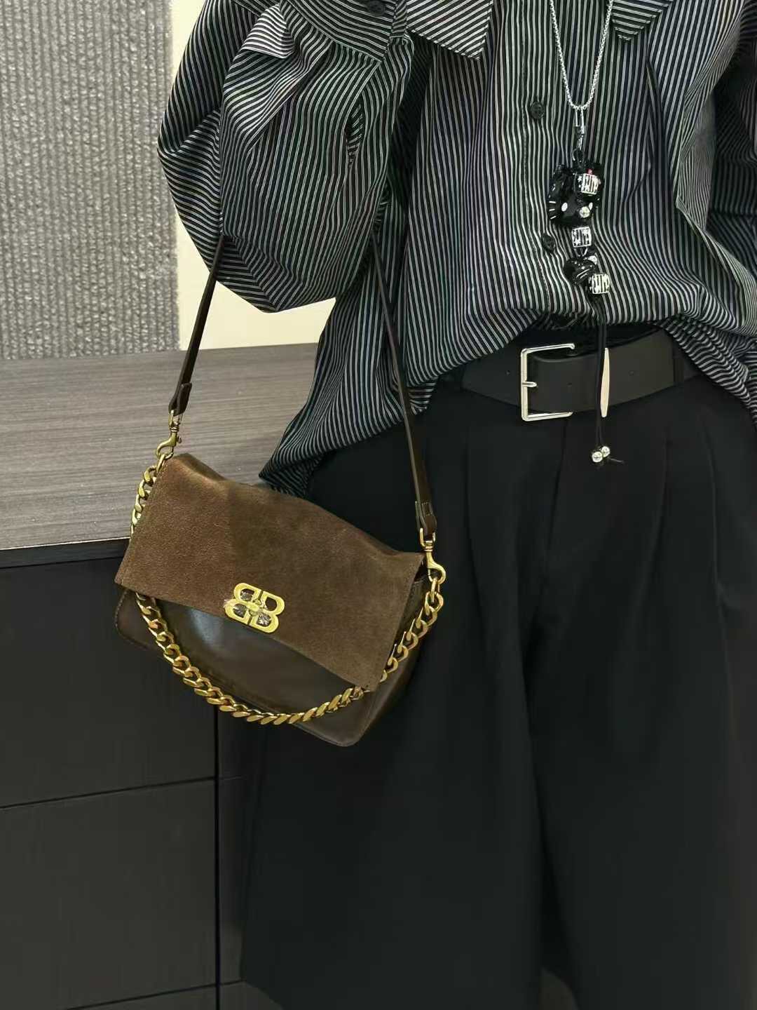 金美儿6728新款女包时尚磨砂牛皮小方包锁扣链子软皮单肩斜跨包