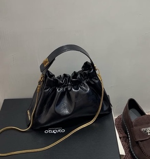 褶皱云朵包手提包时尚 链条包油蜡皮斜挎包 2新款 玛莎爱贝尔3508