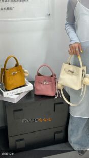 玛莎coco85612新款女包时尚百搭休闲手提包单肩斜挎包水桶包