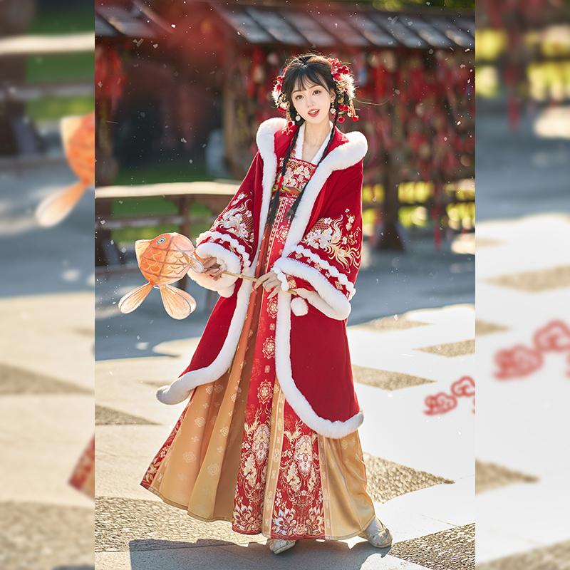 重工刺绣拜年服2024冬款