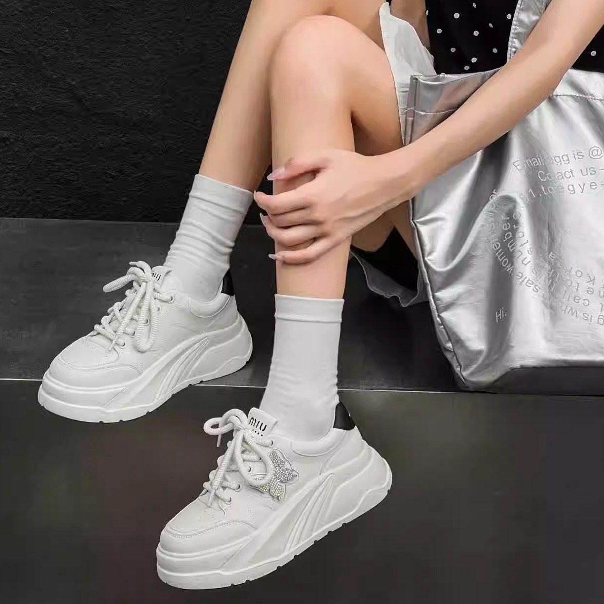 芭迪曼2024秋款小白鞋