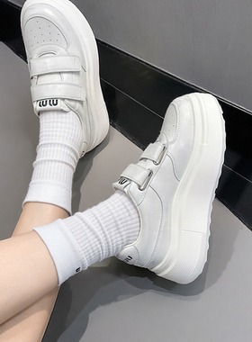 芭迪曼2025春款真皮小白鞋女厚底增高休闲板鞋运动面包鞋96596