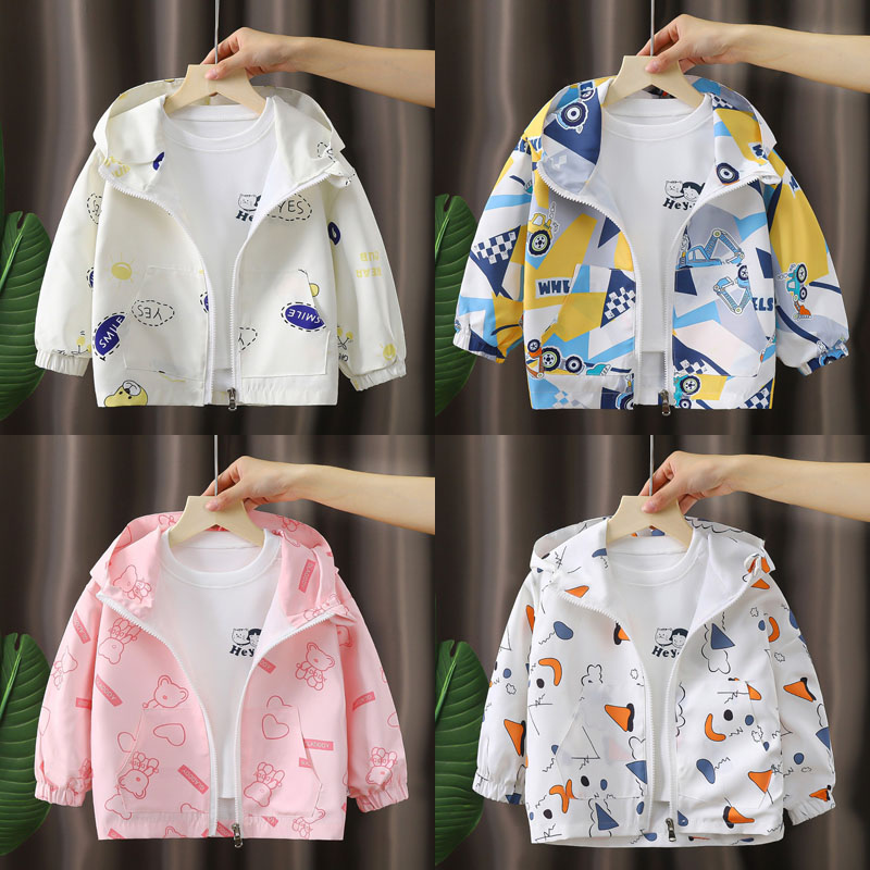男童冲锋衣外套秋装2025新款洋气儿童春秋款小女孩运动连帽上衣潮