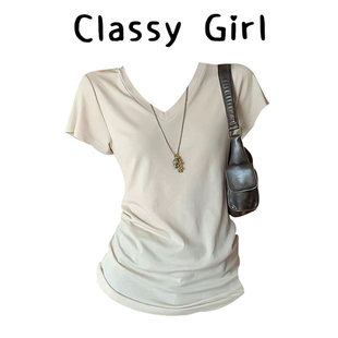 简约修身 Classy t恤女夏季 奶茶色v领微宽松掐腰短袖 显瘦上衣 girl