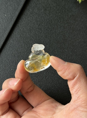 天然白水晶黄胶花带七色彩虹我老公雕刻的如意兔兔吊坠挂件