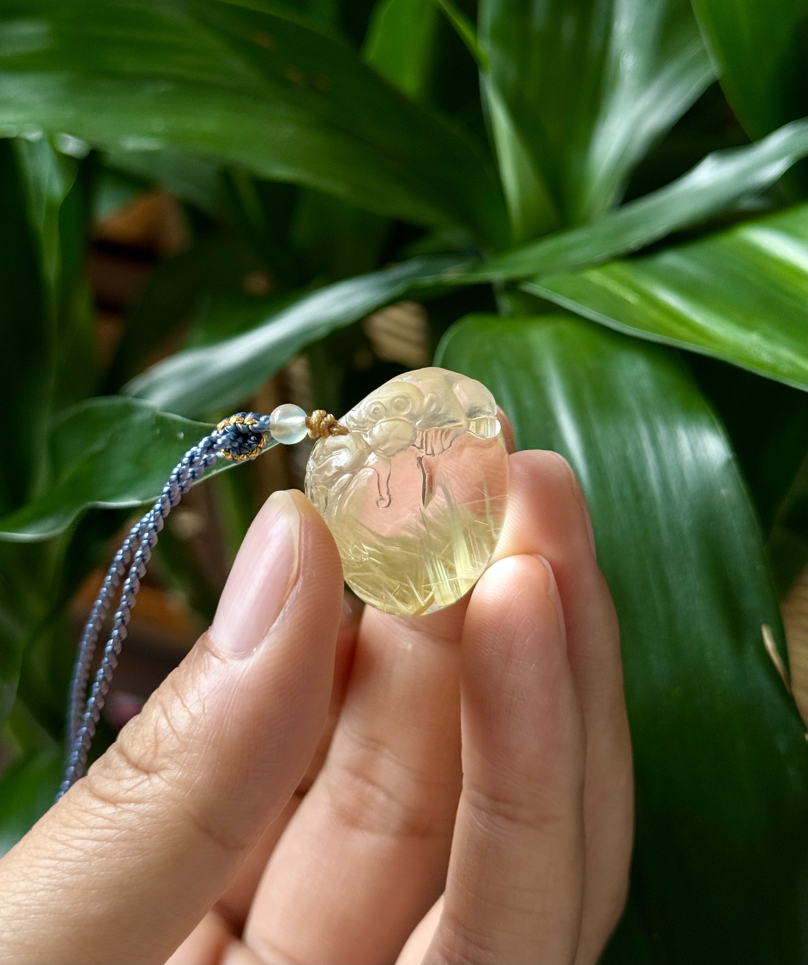 猴子吊坠纯手工雕刻天然钛晶水晶颈饰
