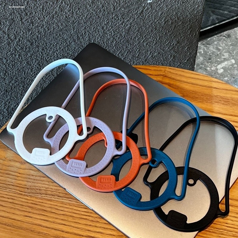 硅胶斜跨带杯套卡通背带利其尔吸管杯奶瓶手柄水瓶卡扣挂绳