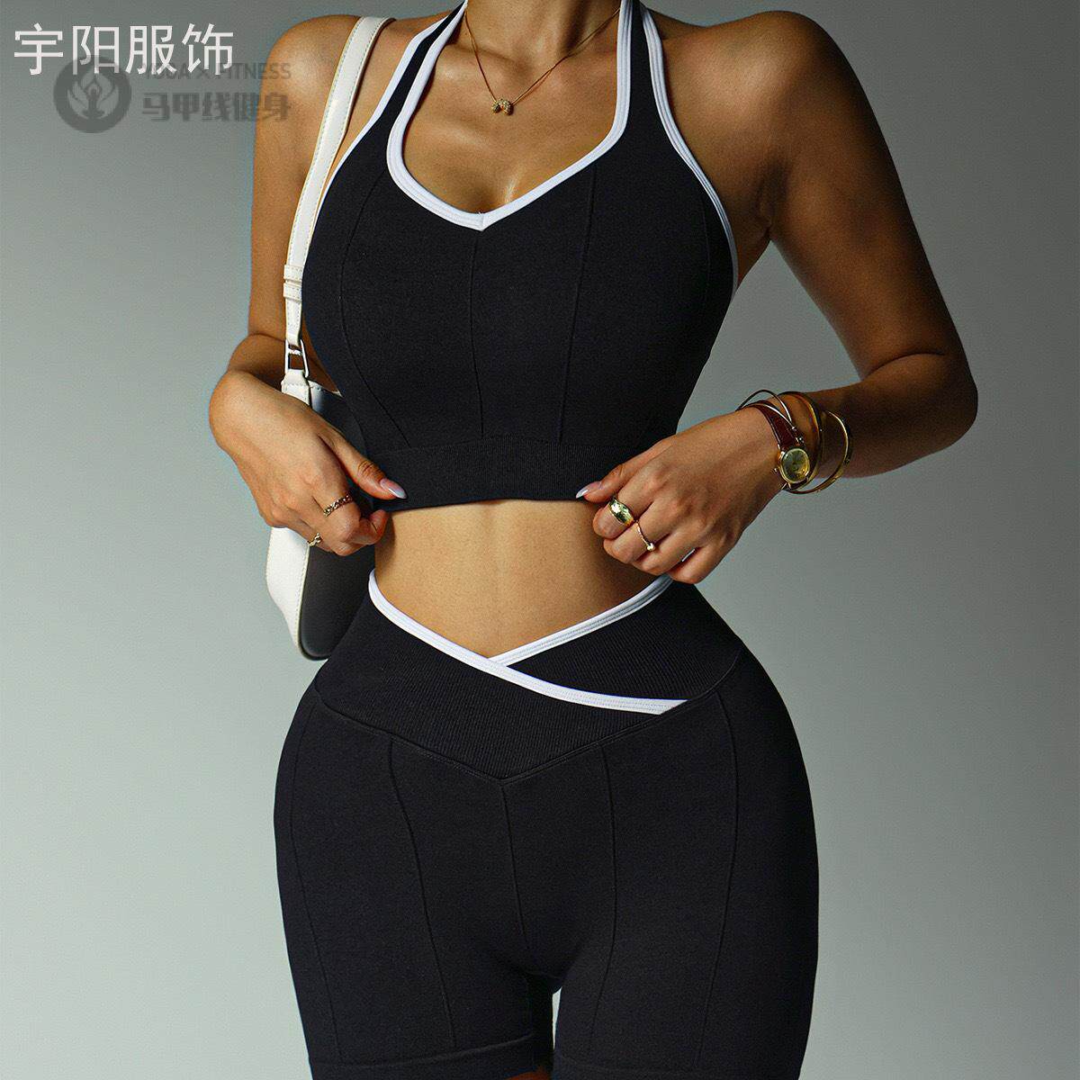 女性瑜伽套装夏装短裤背心健身运动装健身房跑步骑步运动训练服