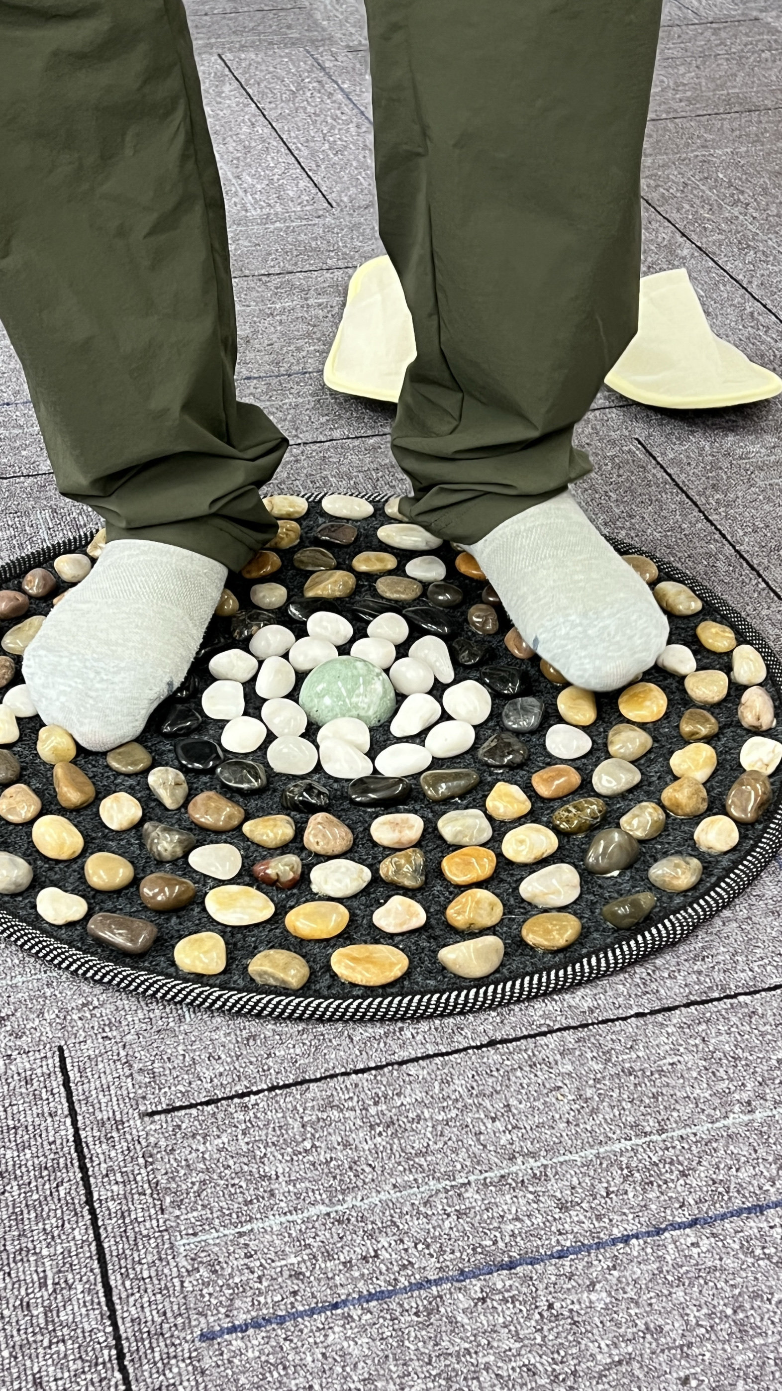 端得胜鹅卵石足底按摩垫脚底穴位足疗器石头指压板踩脚地垫50cm