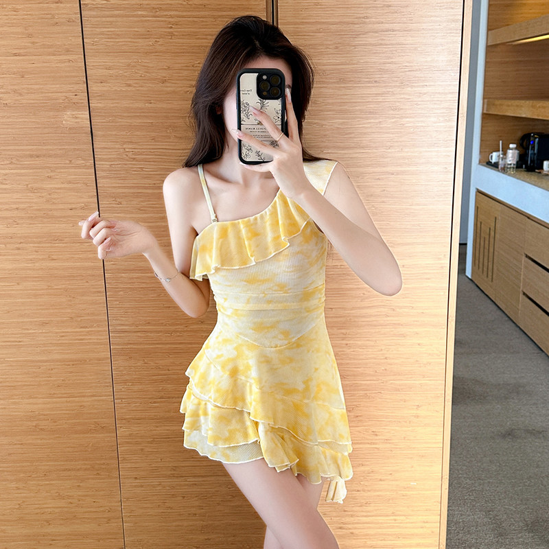 高级感晕染黄色绝美荷叶边保守遮肚显瘦2026新款连体泳衣女夏温泉